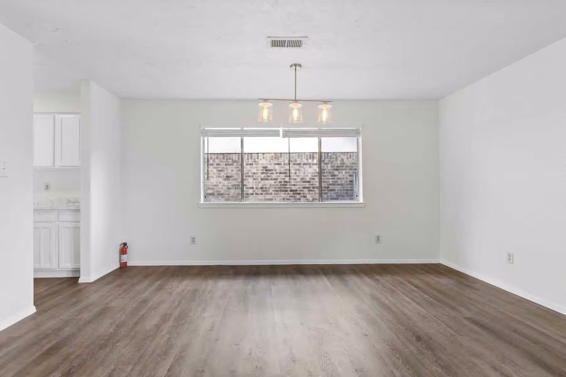 Photo 7 of 10411 Rabbit Oak Drive, Houston, TX