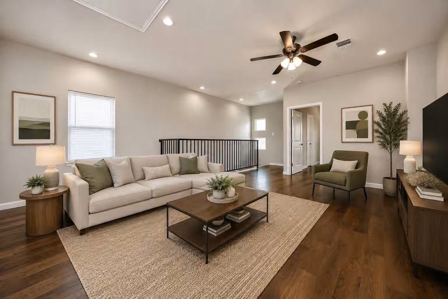 Photo 4 of 4011 Elmwood Street, Houston, TX