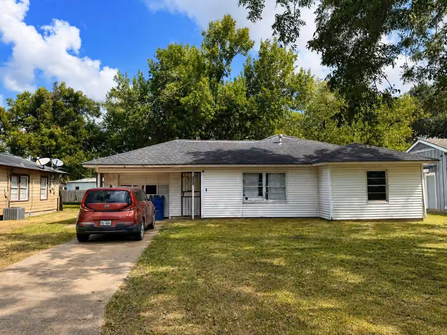 Photo of 1101 Southampton Dr, Angleton, TX 77515