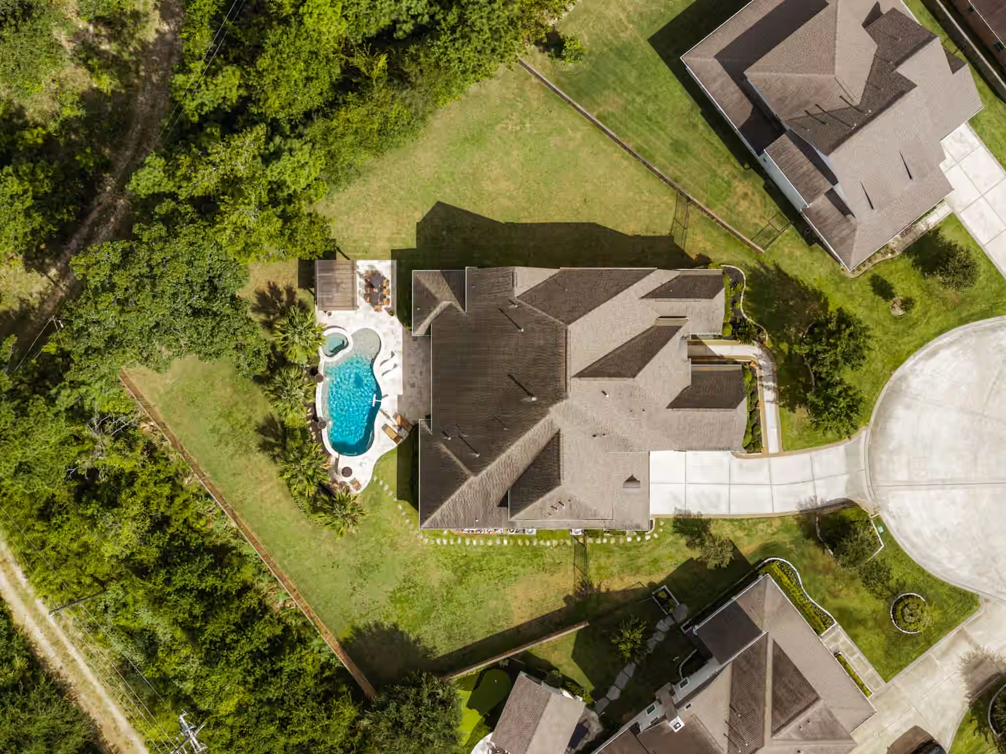 Photo 3 of 2343 Bottlebrush Lane, Conroe, TX