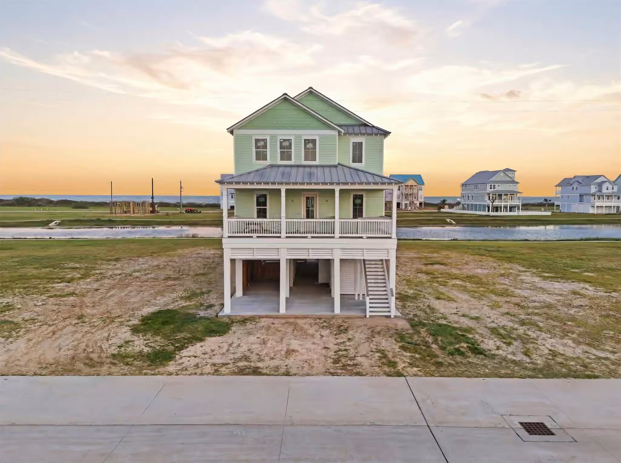 Photo 2 of 11327 Starfish Drive, Galveston, TX