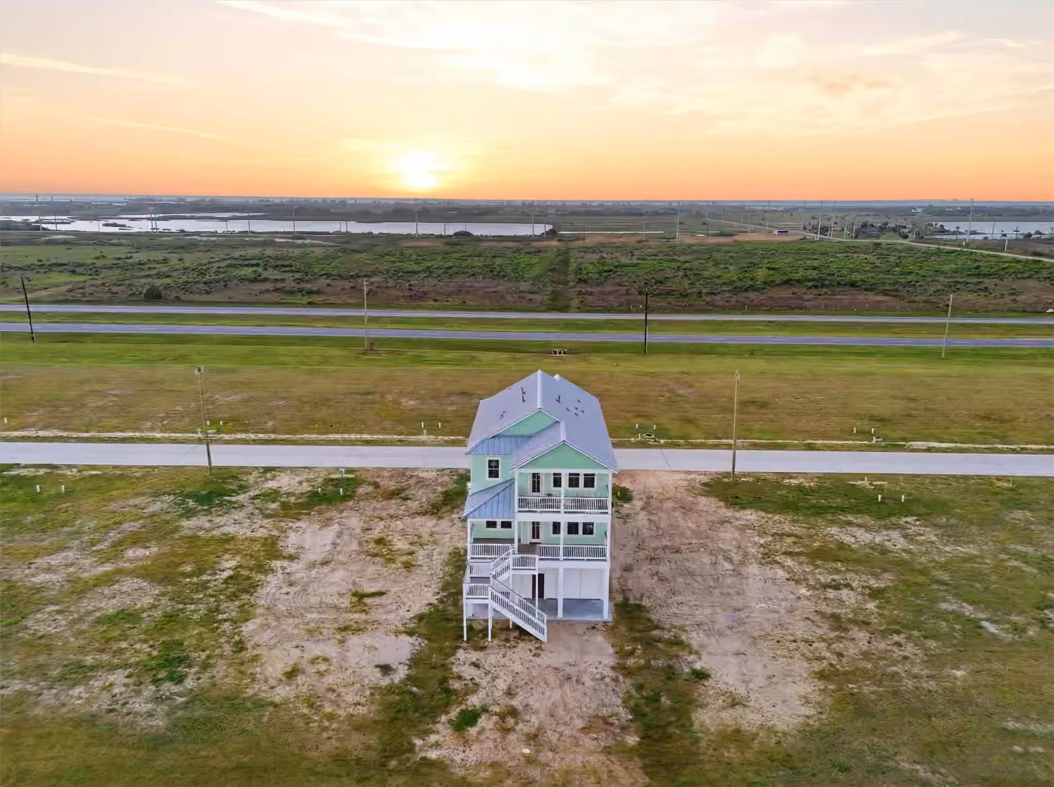 Photo 5 of 11327 Starfish Drive, Galveston, TX