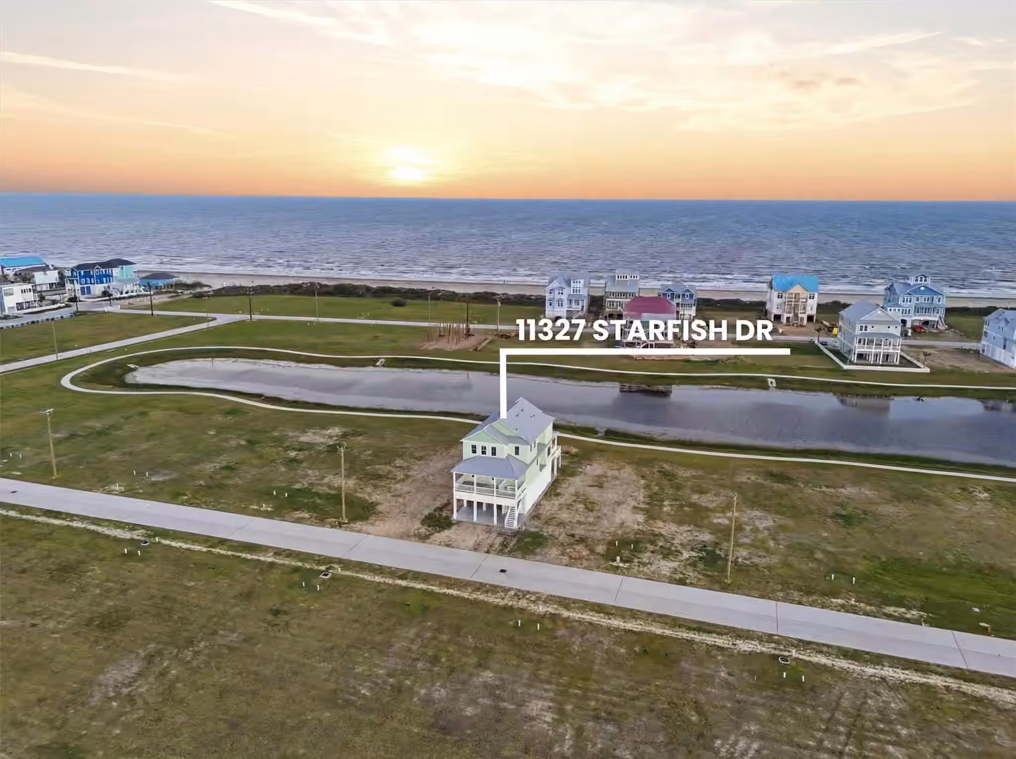 Photo 6 of 11327 Starfish Drive, Galveston, TX