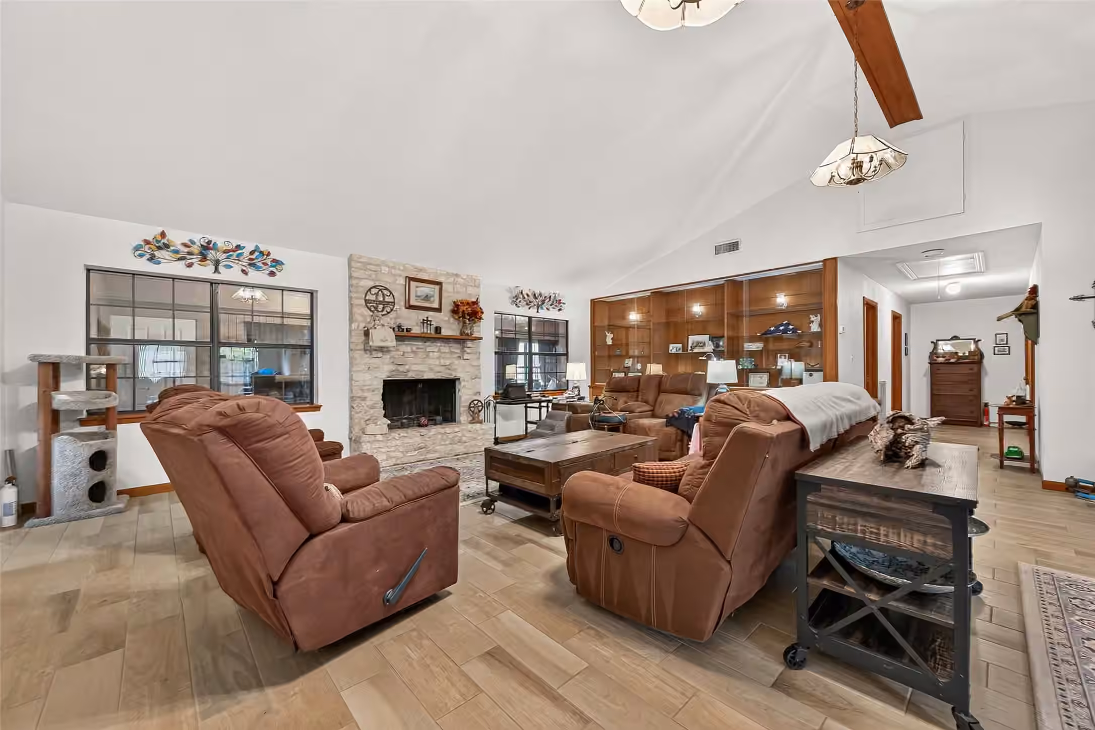 Photo 7 of 1135 Buescher Road, Columbus, TX
