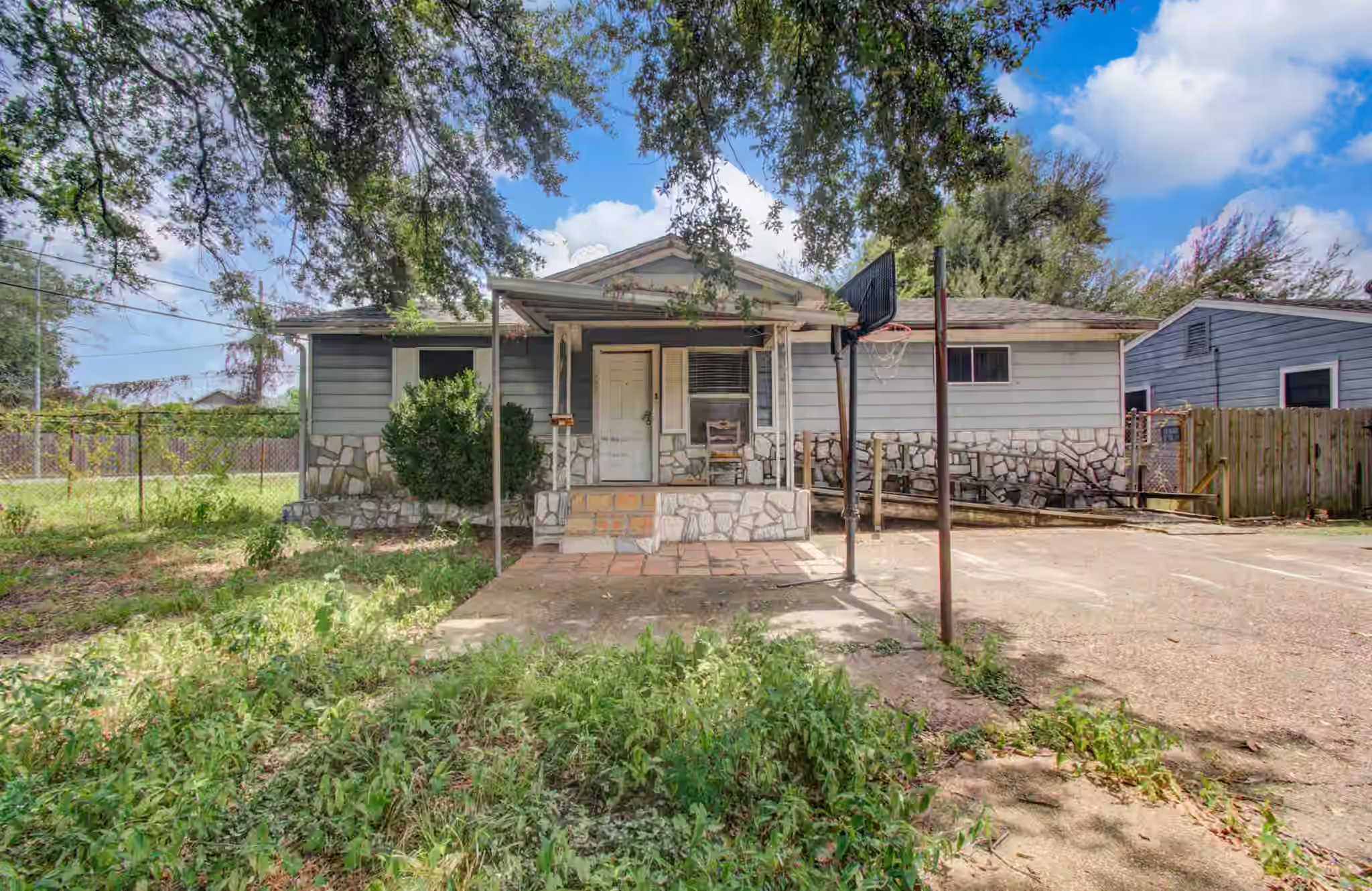 Photo 2 of 162 Calloway Street, Houston, TX