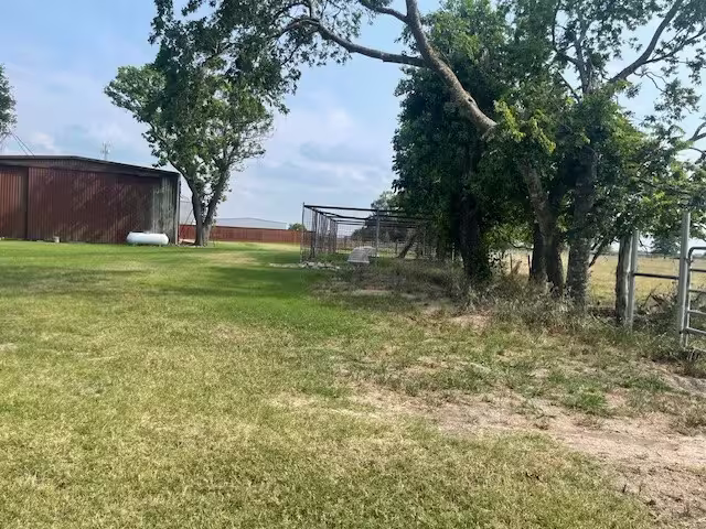 Photo 3 of 8695 N State Highway 71, El Campo, TX