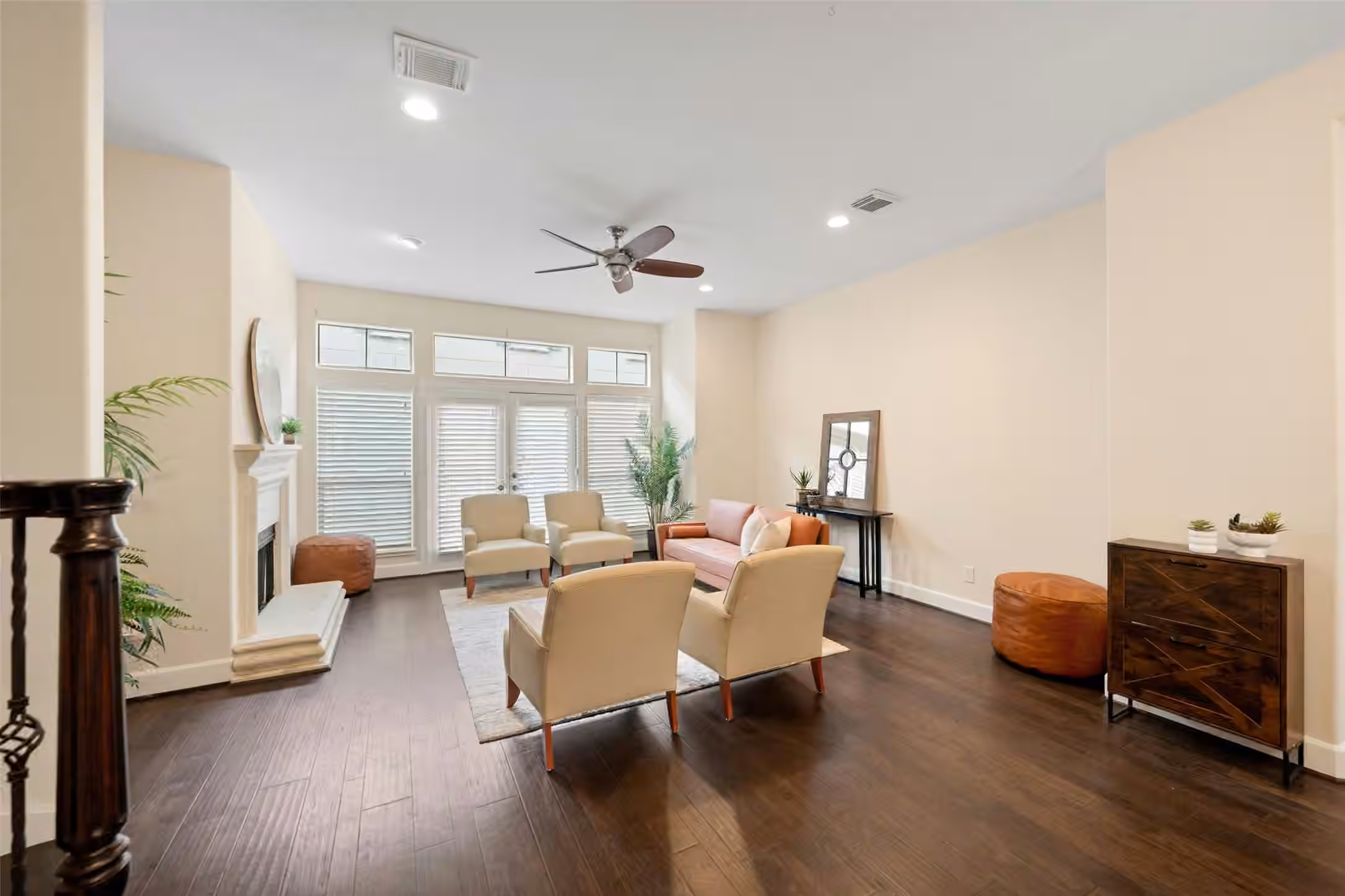 Photo 4 of 562 Bomar St Street, Houston, TX