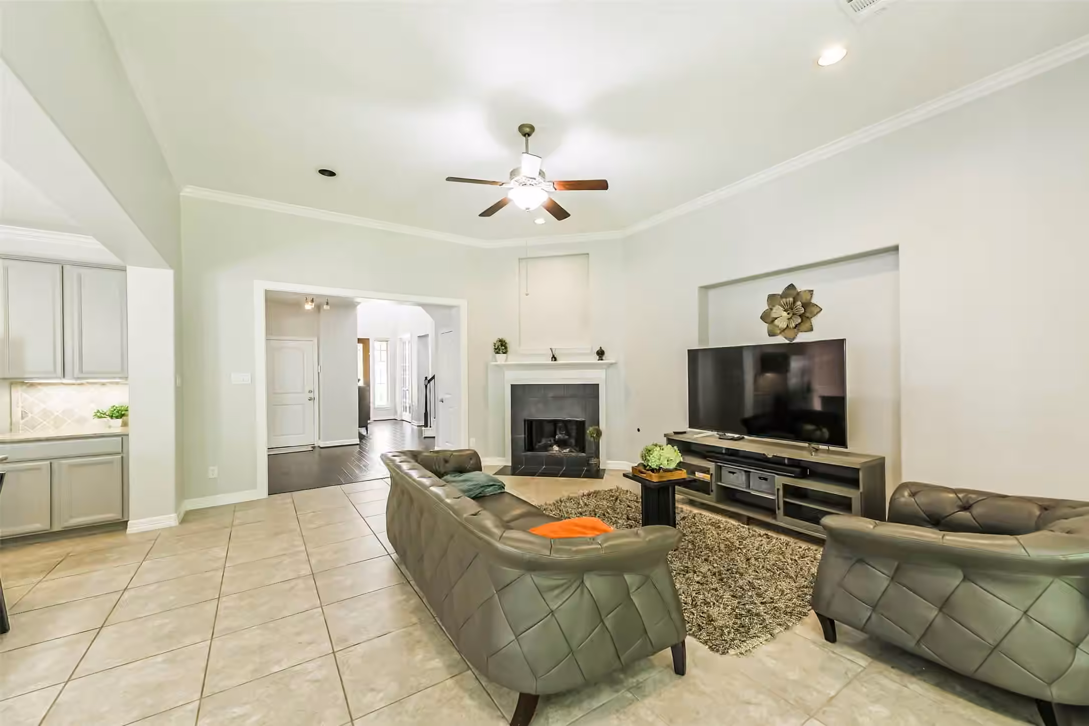 Photo 7 of 170 Hearthshire Circle, The Woodlands, TX