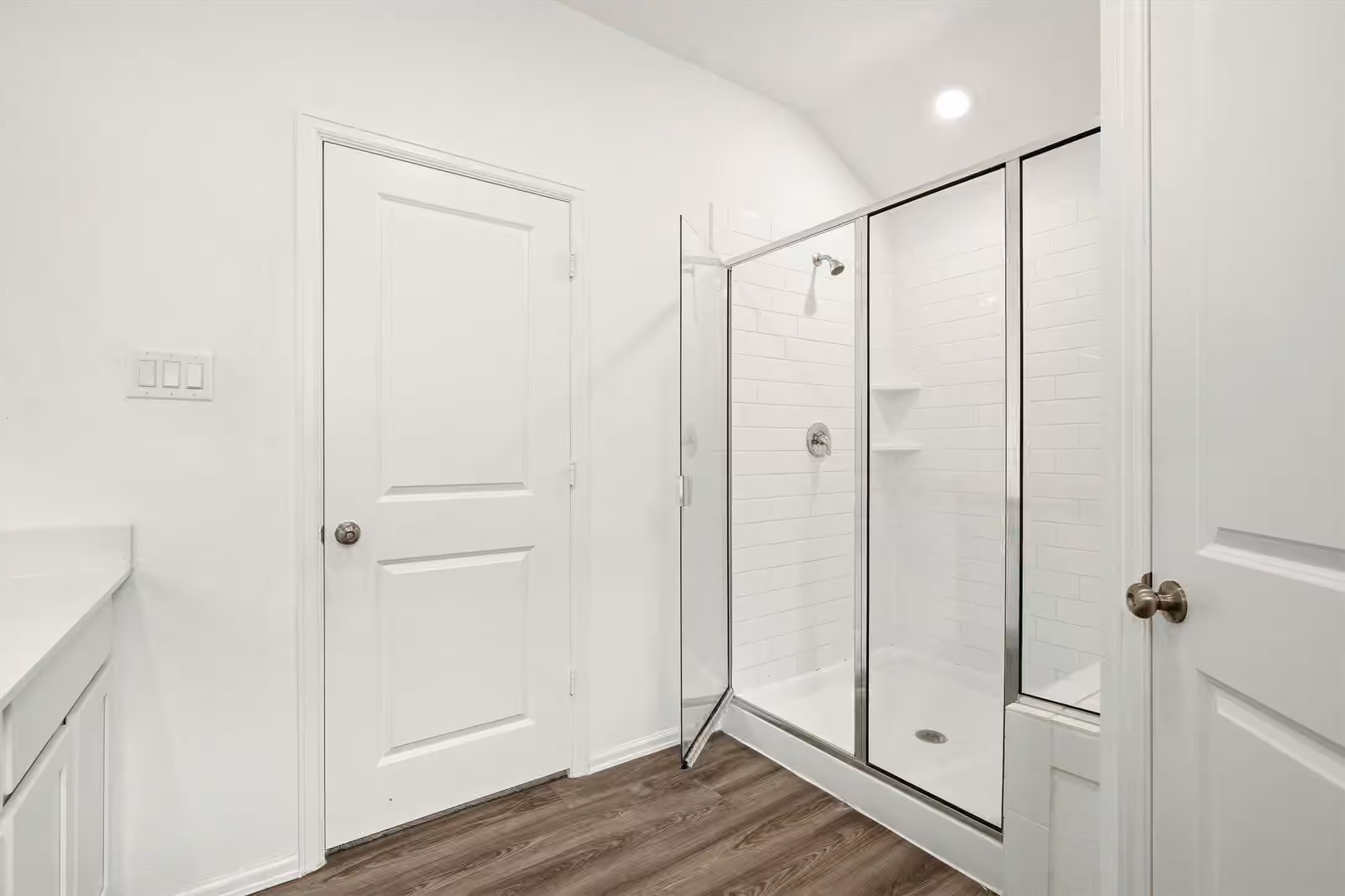 Photo 7 of 7338 Bartoncliff Drive, Katy, TX