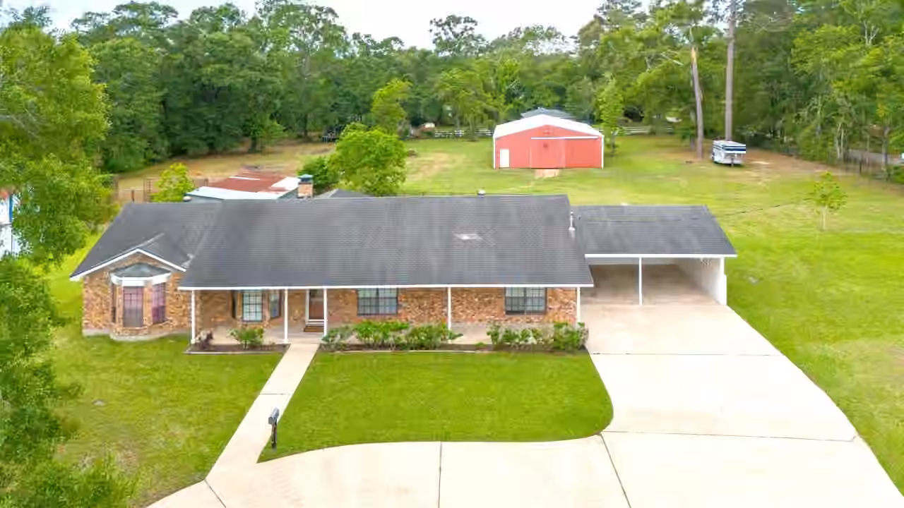 Photo 4 of 13180 Morgan Drive, Splendora, TX