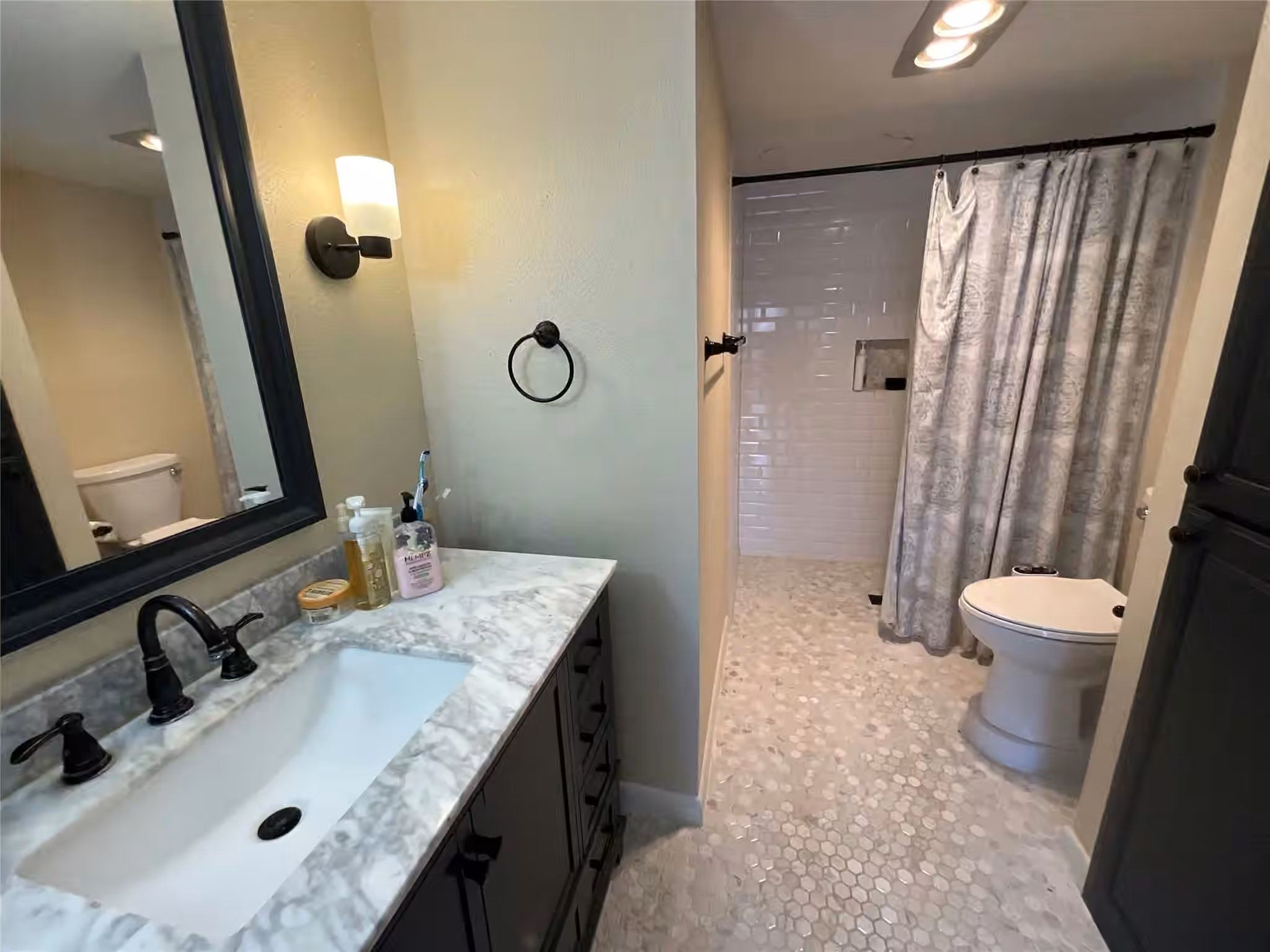 Photo 5 of 7004 Williams Drive, Galveston, TX
