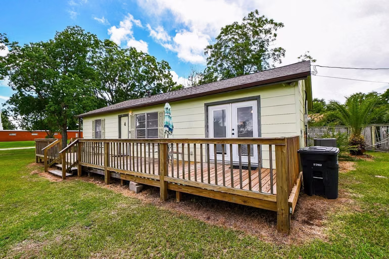 Photo 3 of 1301 2nd Street, Palacios, TX