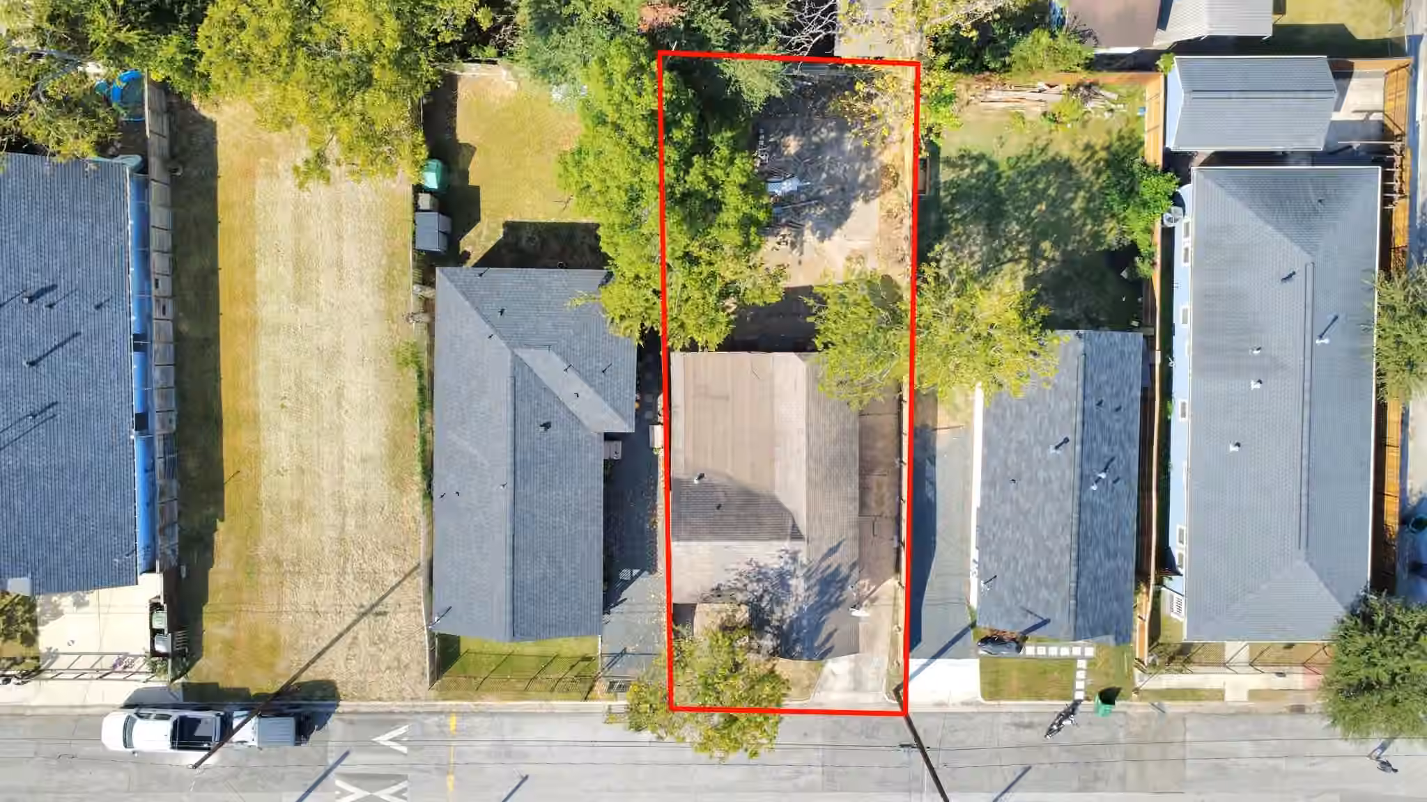 Photo 3 of 919 E 32nd Street, Houston, TX