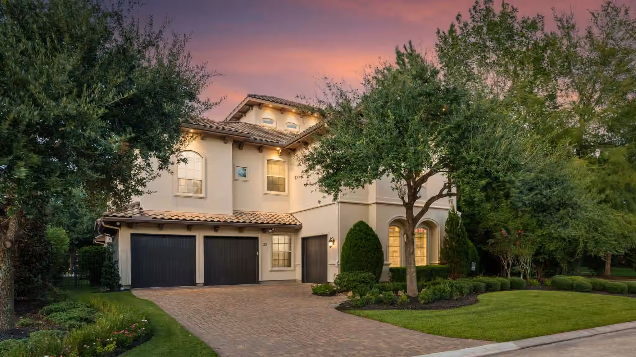 Photo of 35 Karsten Creek Way, The Woodlands, TX 77389