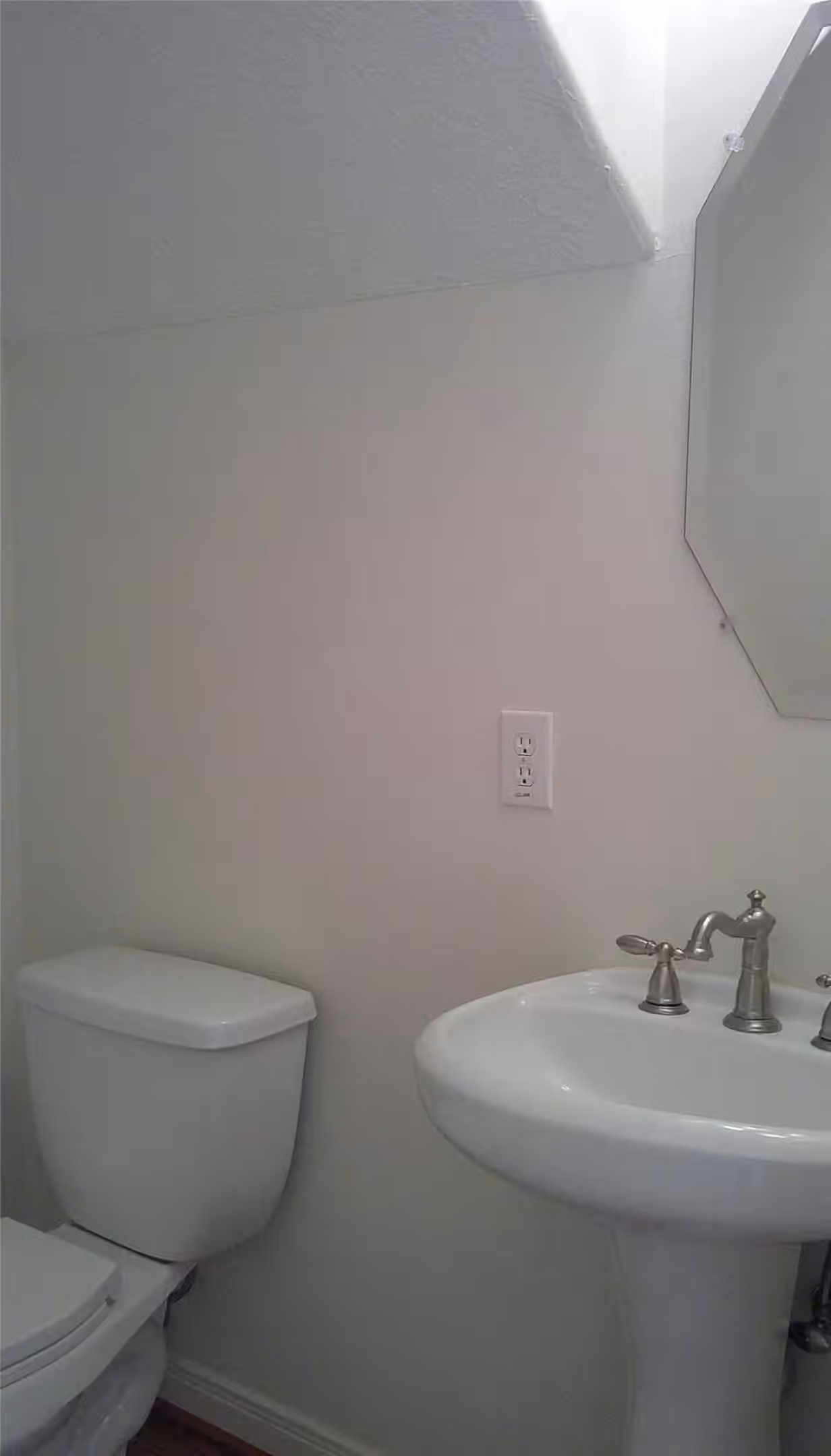 Photo 4 of 3716 N Becca Lane, Houston, TX