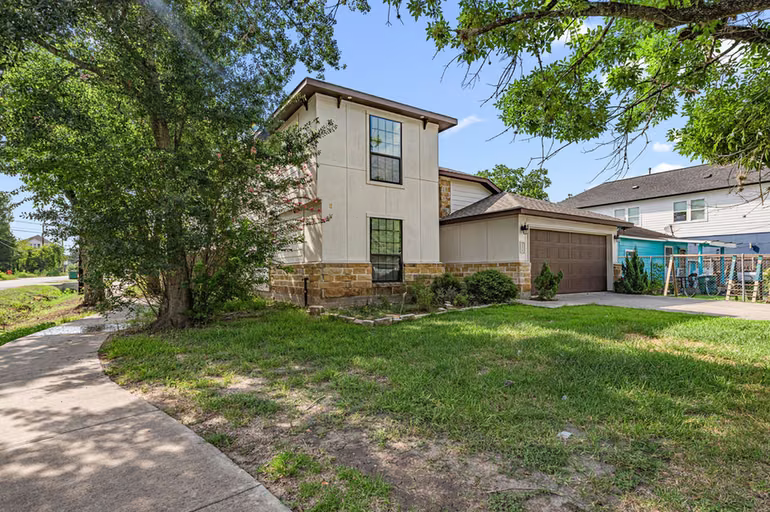 Photo 3 of 6838 Foster Street, Houston, TX