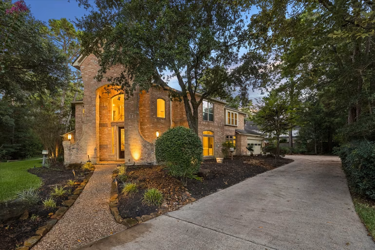 Photo of 44 Dovewood Place, The Woodlands, TX