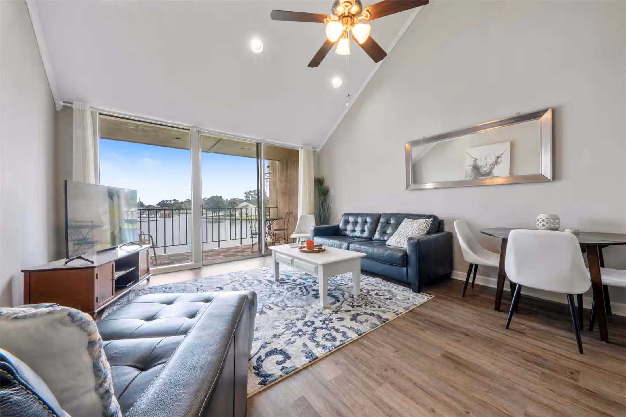 Photo 7 of 12600 Melville Drive 313A, Montgomery, TX