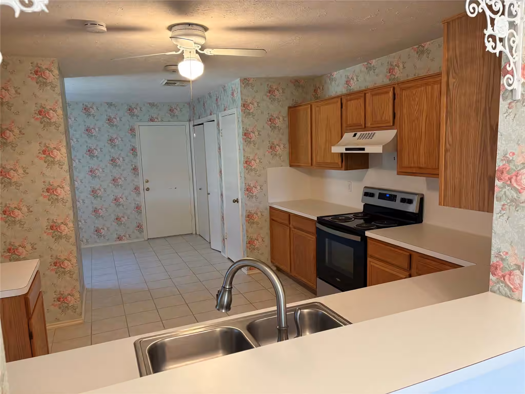 Photo 6 of 3526 Teakwood Lane, Pearland, TX