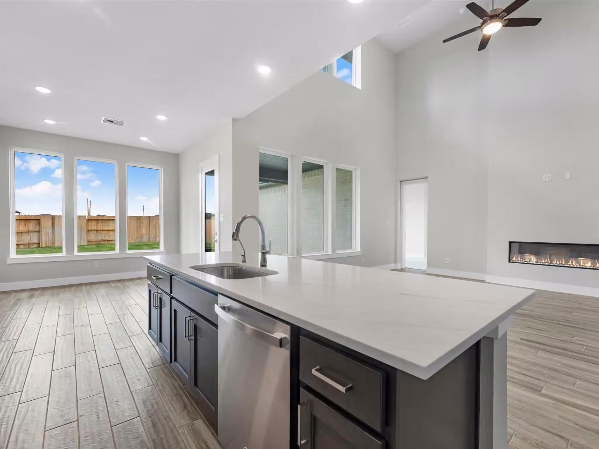 Photo 5 of 17830 Quartz Springs Lane, Tomball, TX