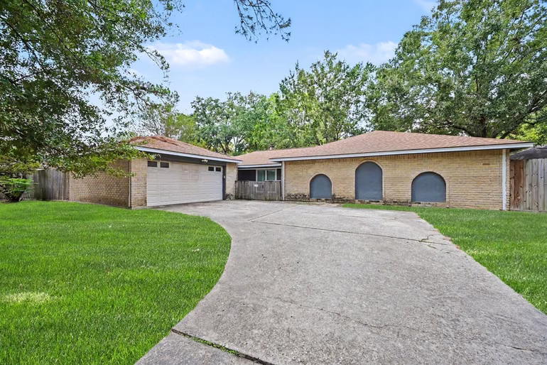 Photo 2 of 11507 Chetman Drive, Houston, TX