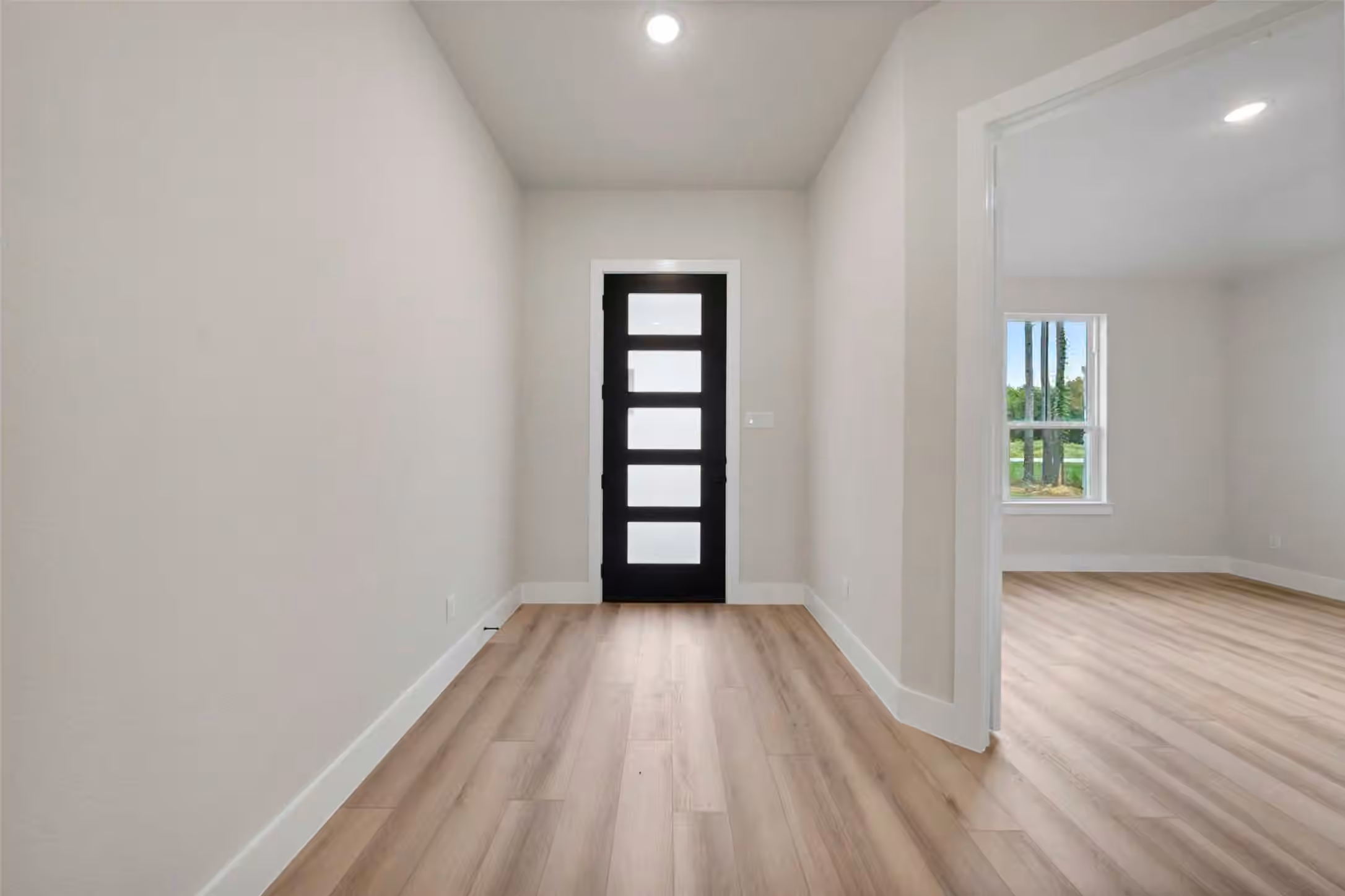 Photo 5 of 11143 White Rock Road, Conroe, TX