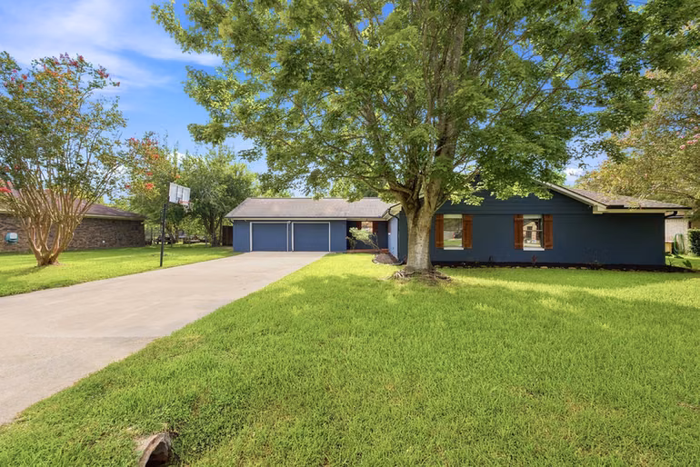 Photo of 4425 Burditt Street, Santa Fe, TX