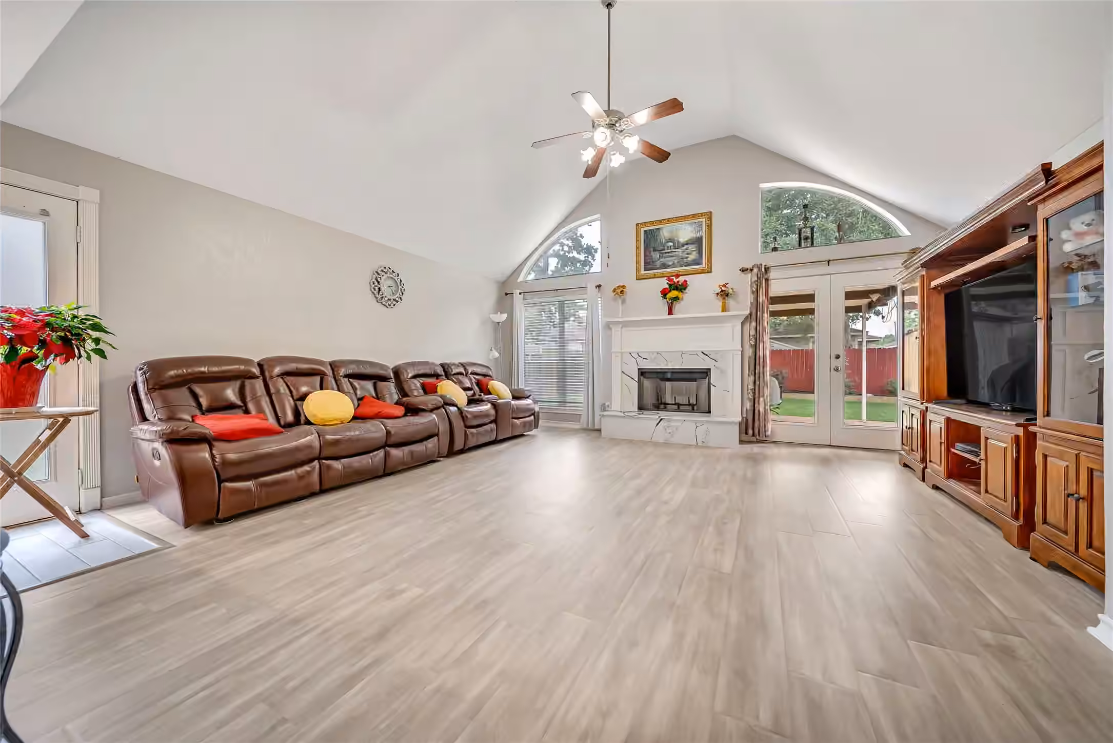 Photo 7 of 2224 Shady Pine Dr, Conroe, TX