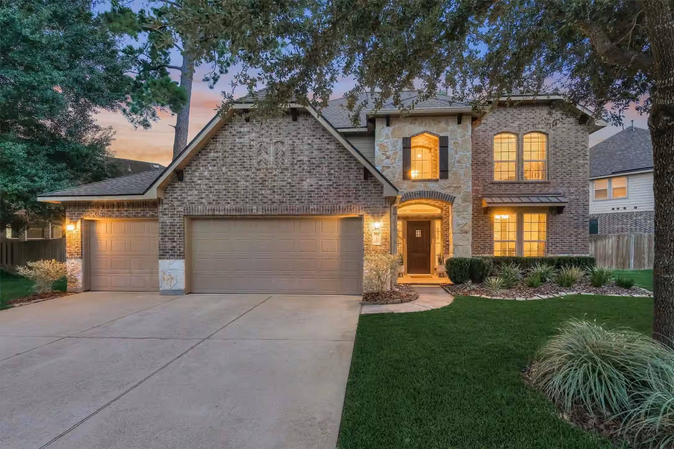 Photo 5 of 137 Jaxxon Pointe Drive, Montgomery, TX