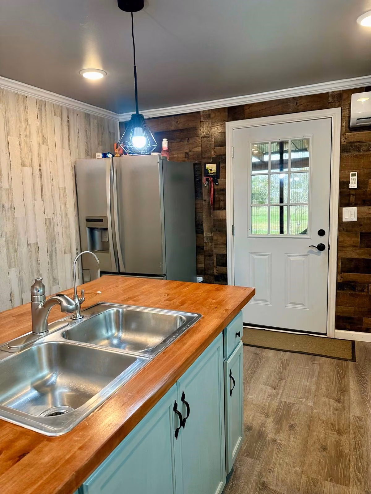 Photo 7 of 2039 County Road 3540, Cleveland, TX