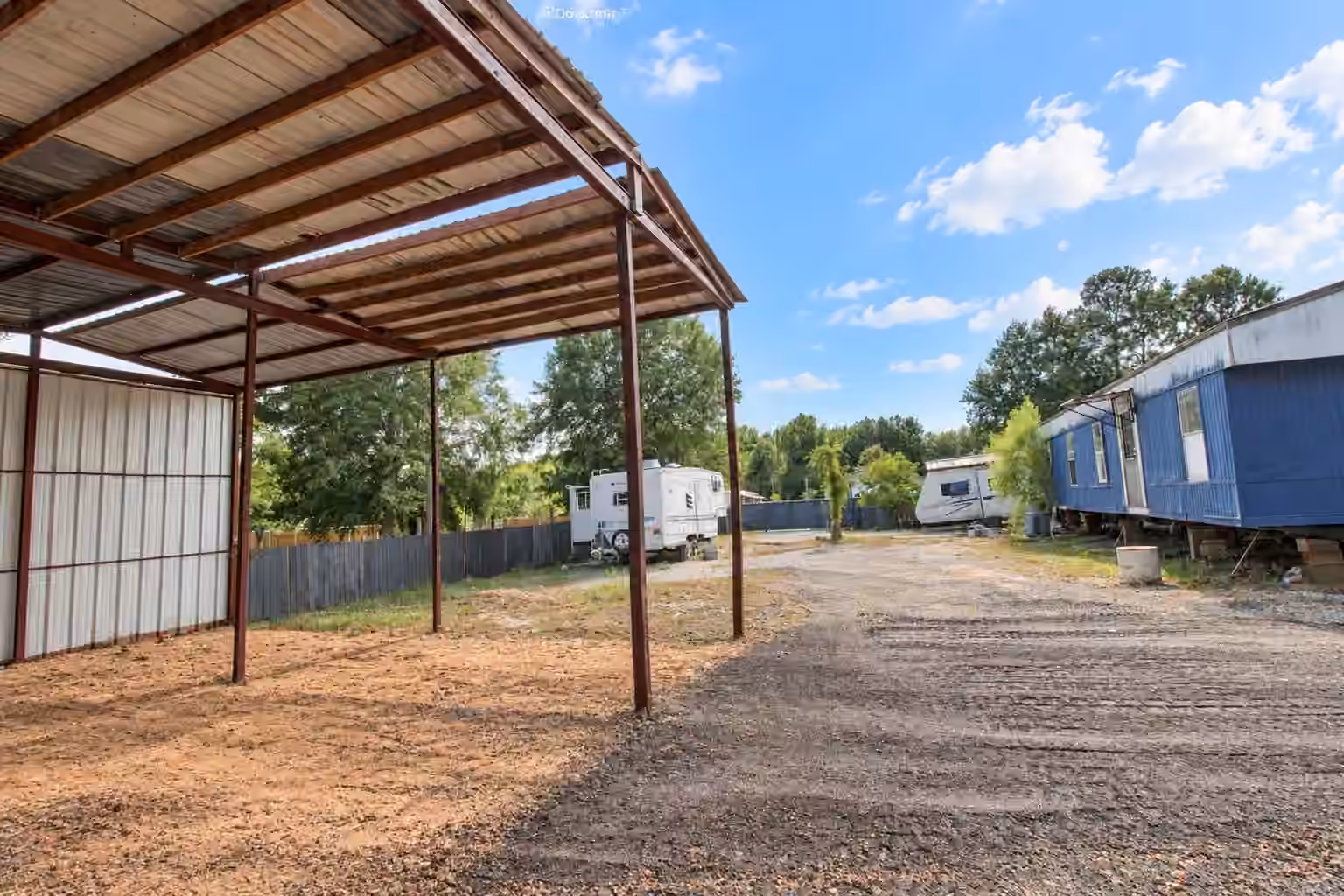 Photo 4 of 282 County Road 3406, Cleveland, TX