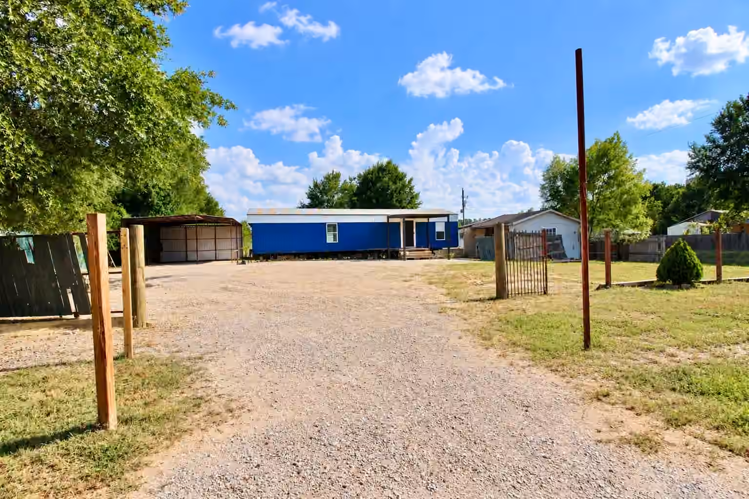 Photo 6 of 282 County Road 3406, Cleveland, TX