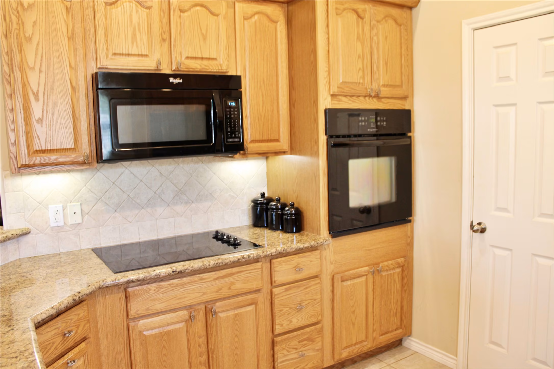 Photo 5 of 110 S River Drive, Columbus, TX