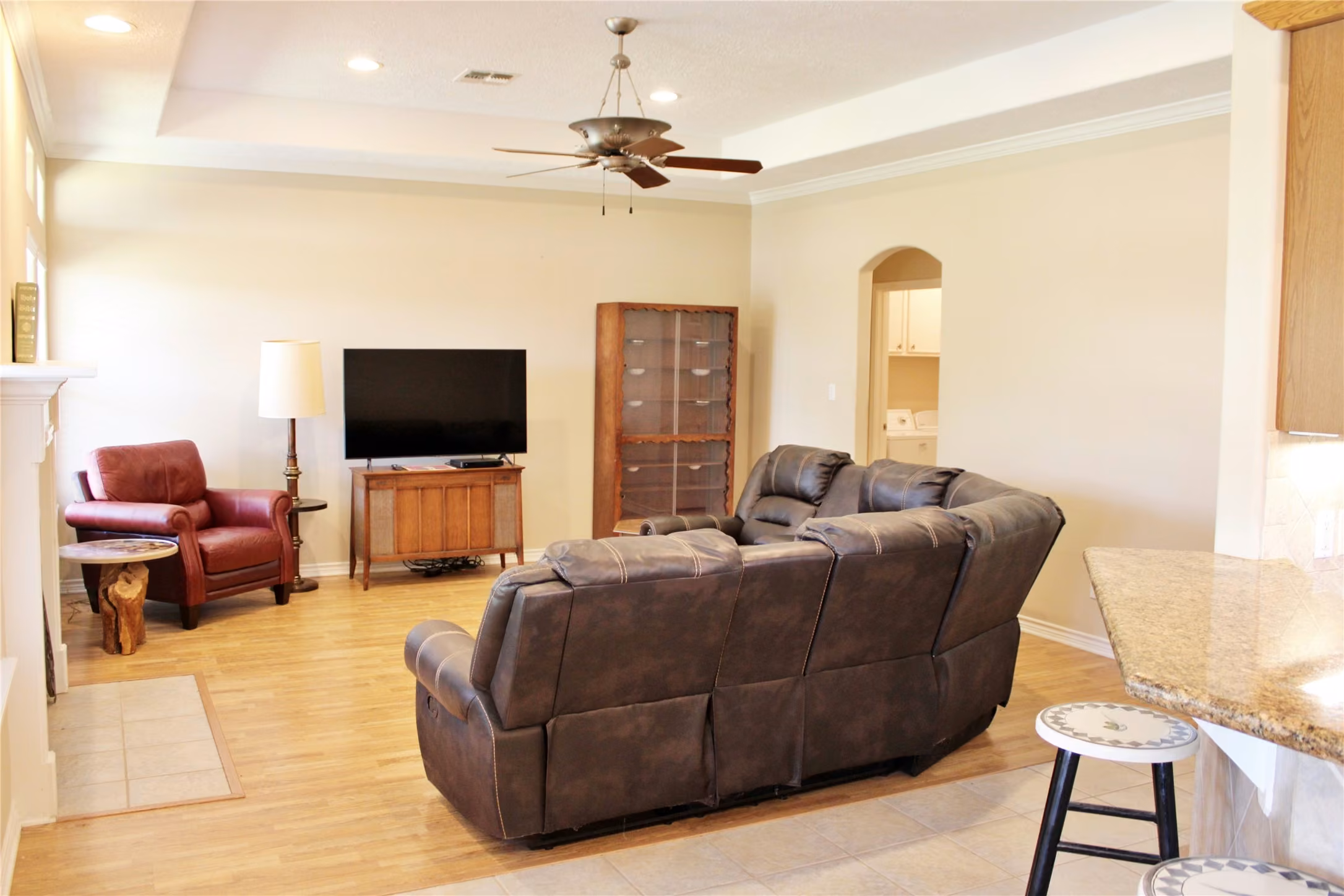 Photo 6 of 110 S River Drive, Columbus, TX