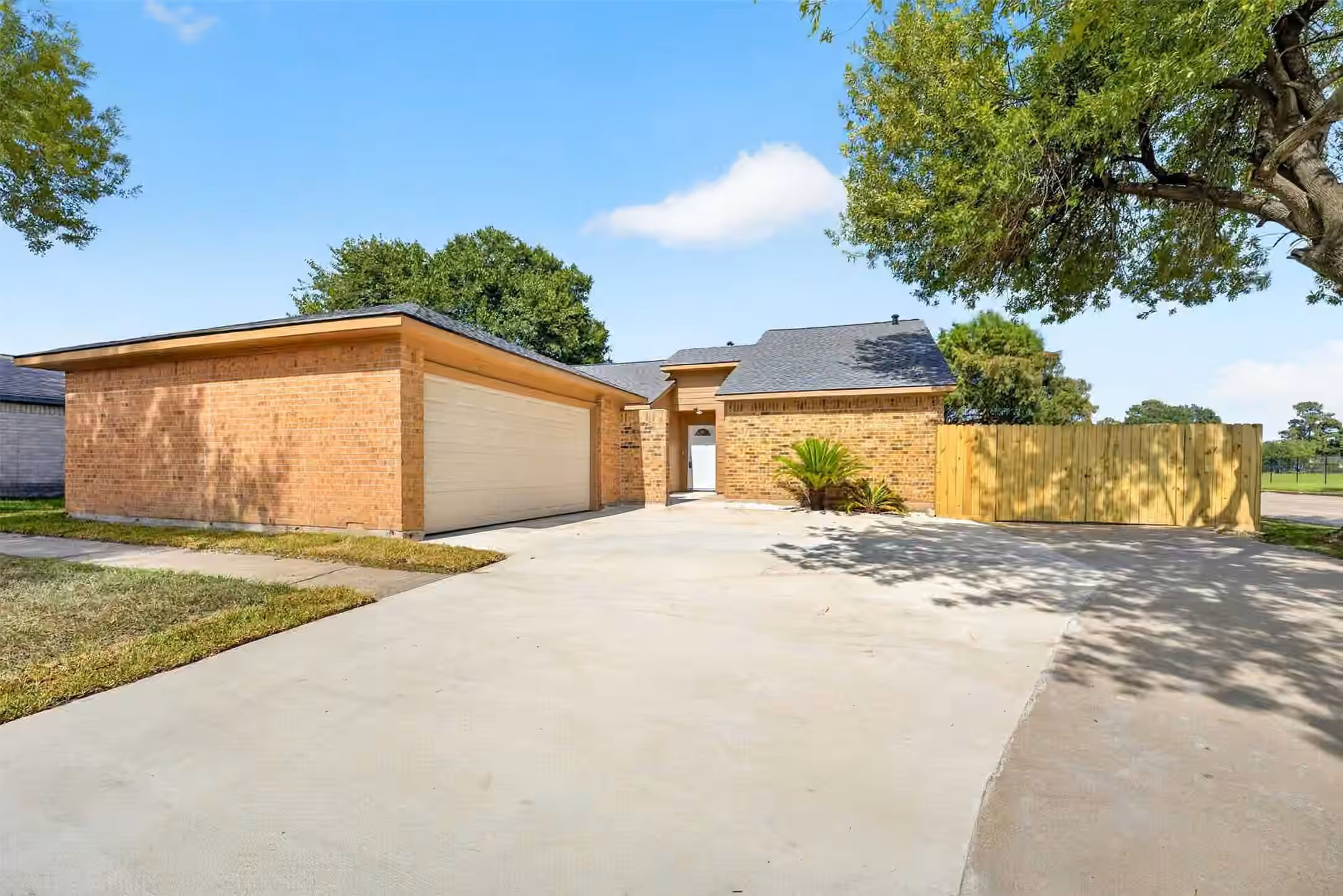 Photo of 8702 Parkway Forest Drive, Houston, TX