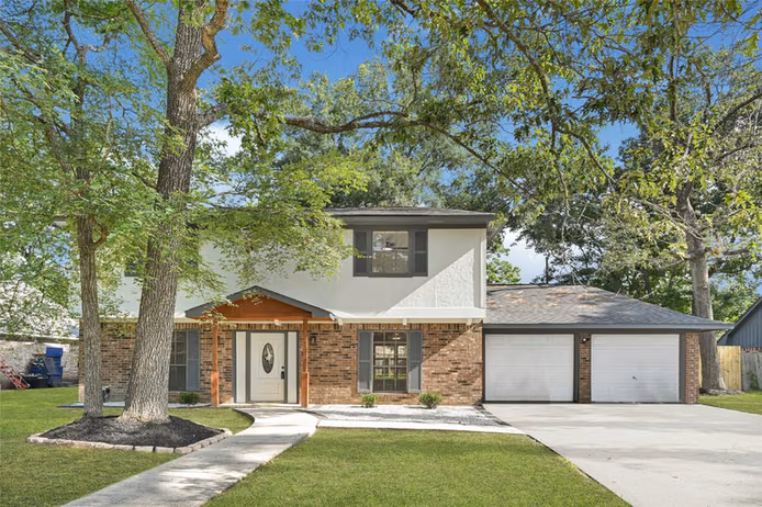 Photo 2 of 3704 Winter Haven Drive, Baytown, TX