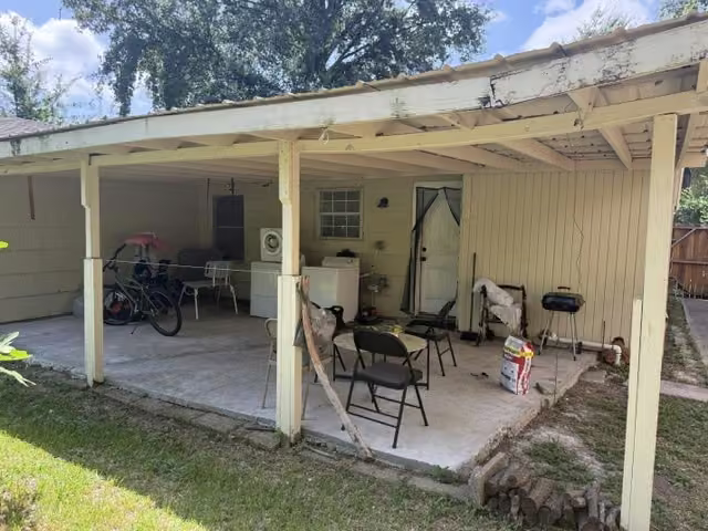 Photo 5 of 8535 Rockhill Street SE, Houston, TX