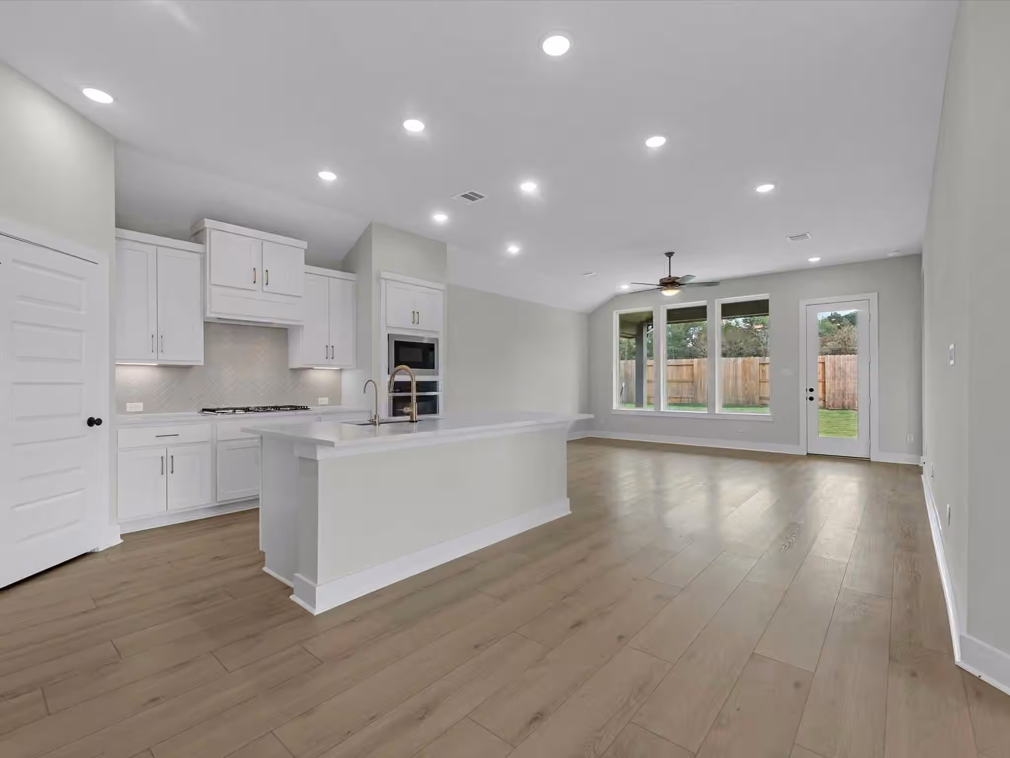 Photo 3 of 6929 Nubuck Drive, Montgomery, TX