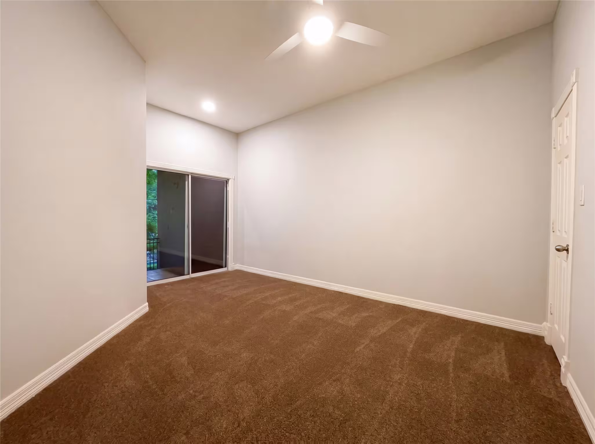 Photo 7 of 17570 Highway 105 W 42, Montgomery, TX