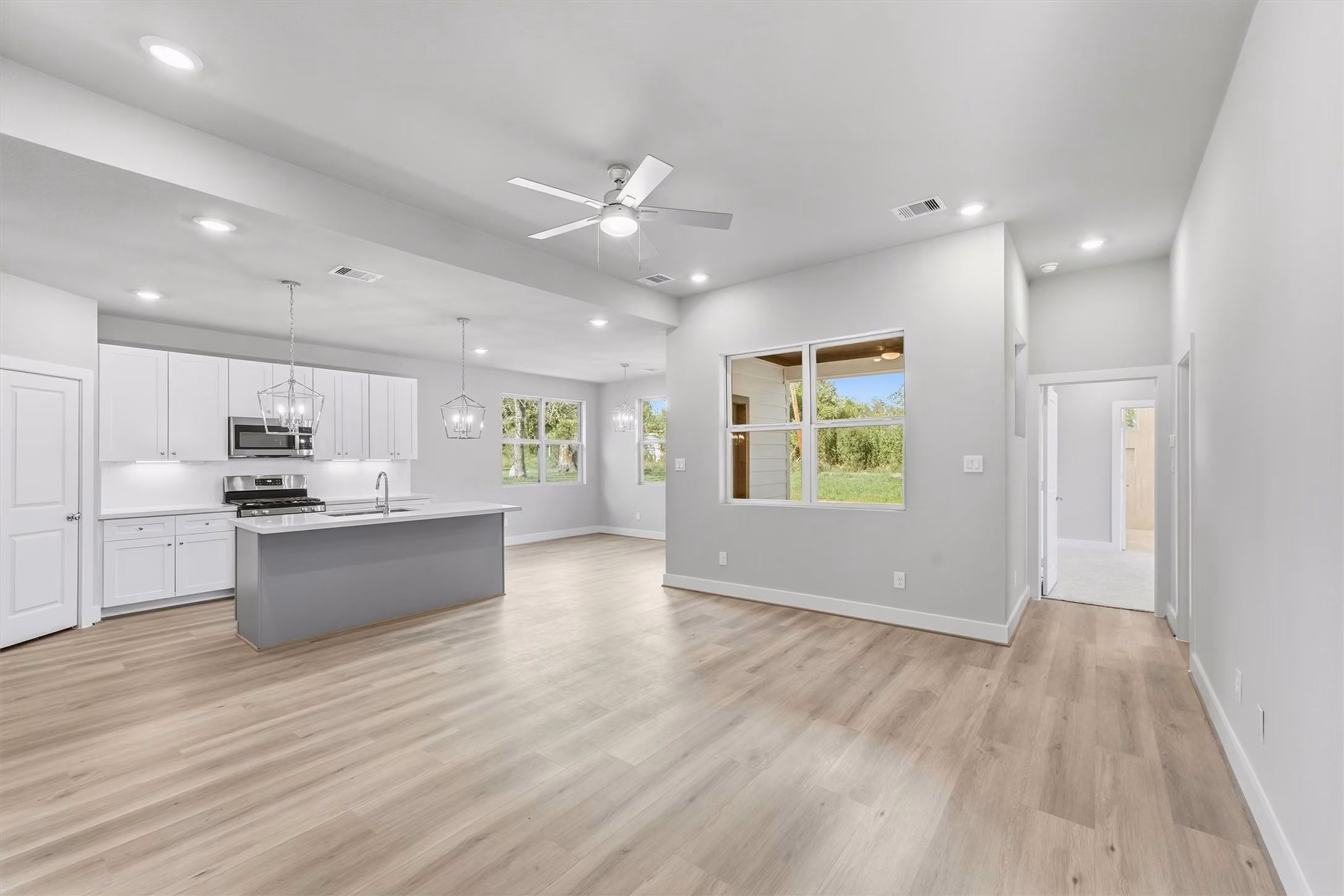 Photo 4 of 2522 16th Street, Hempstead, TX