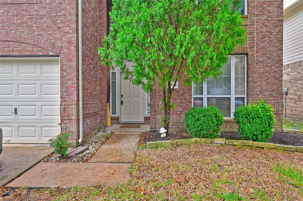 Photo 4 of 11819 Leaf Oak Drive, Houston, TX