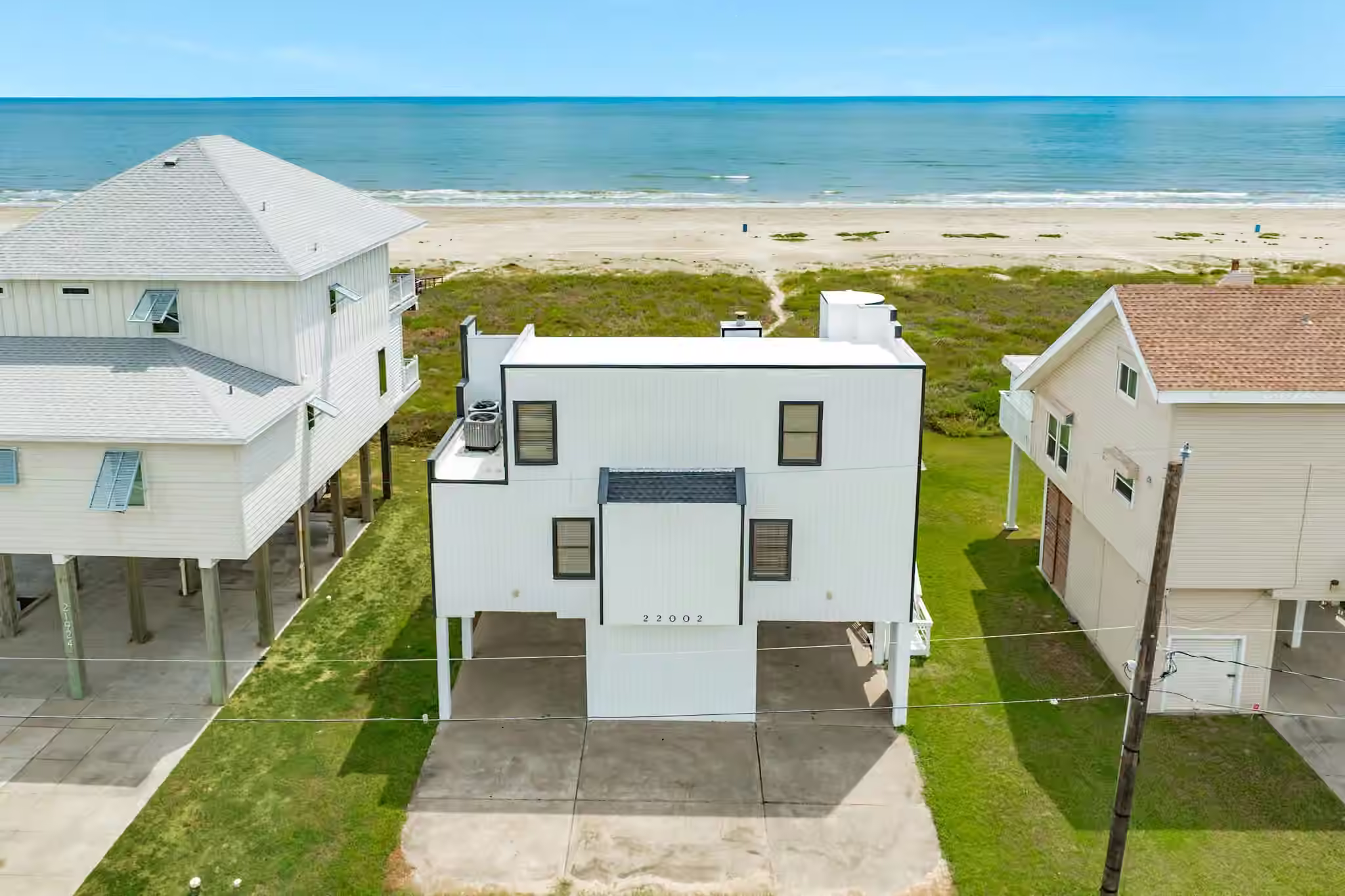 Photo 4 of 22002 Kennedy Drive, Galveston, TX