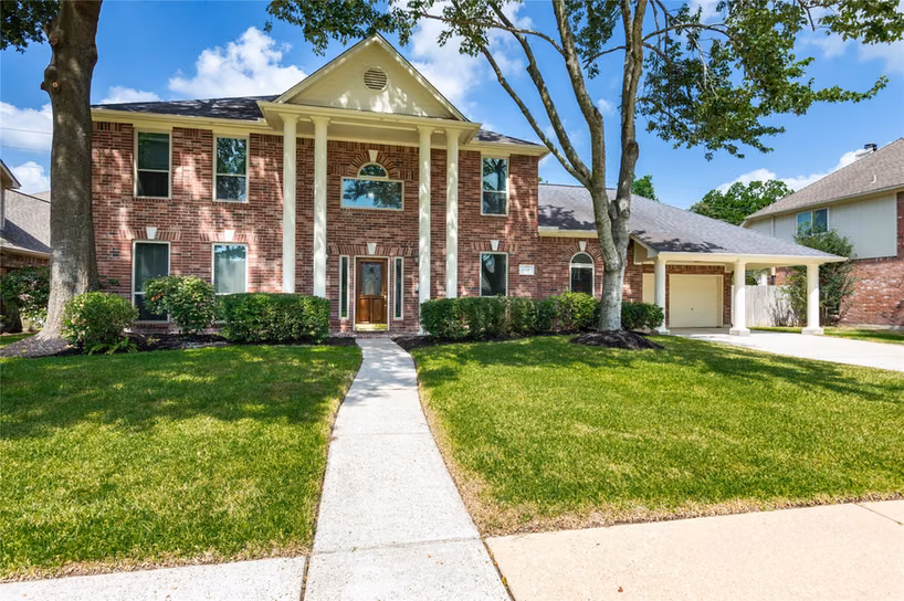 Photo of 16410 Avenplace Road, Tomball, TX 77377