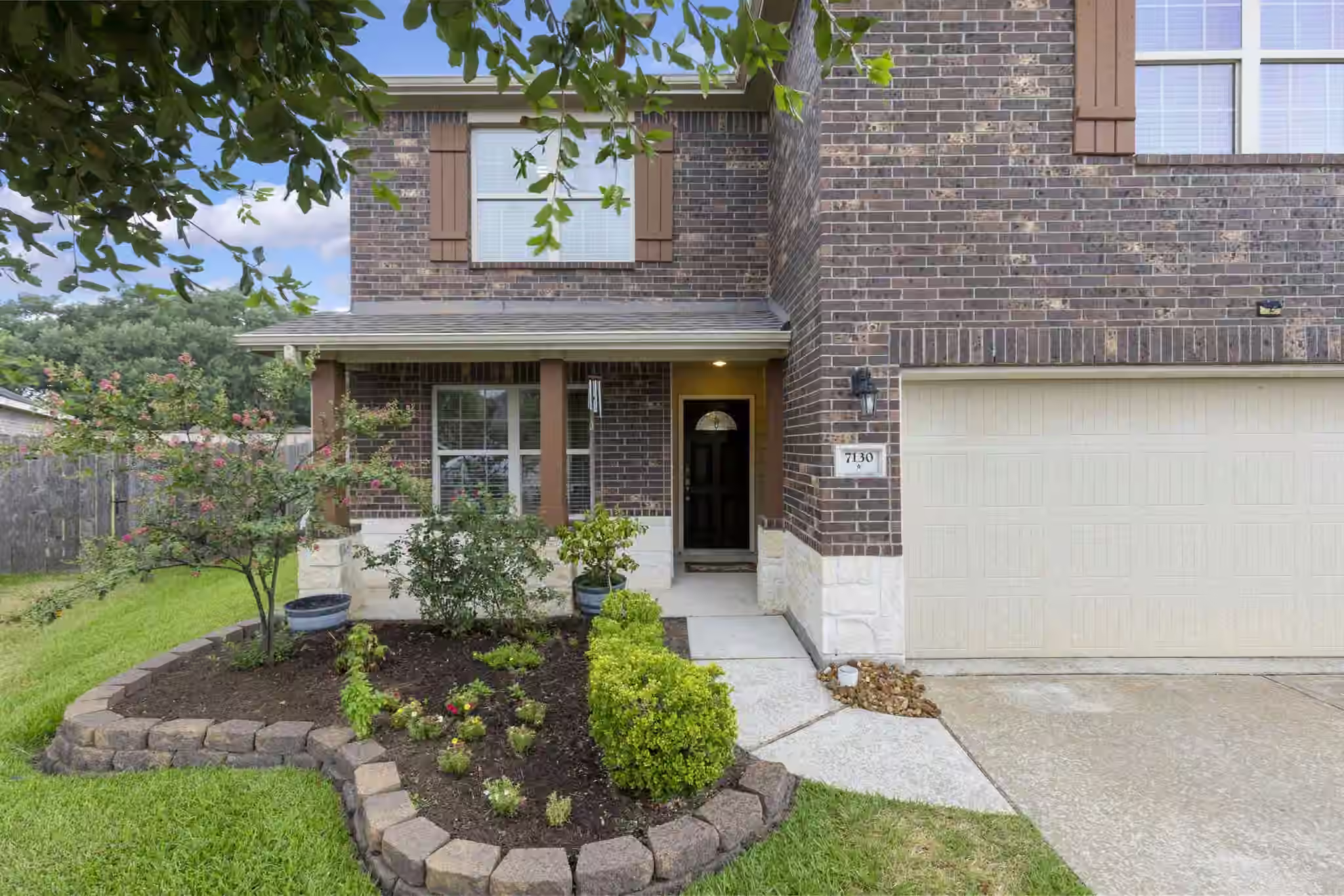 Photo 3 of 7130 Edwanna Lane, Spring, TX