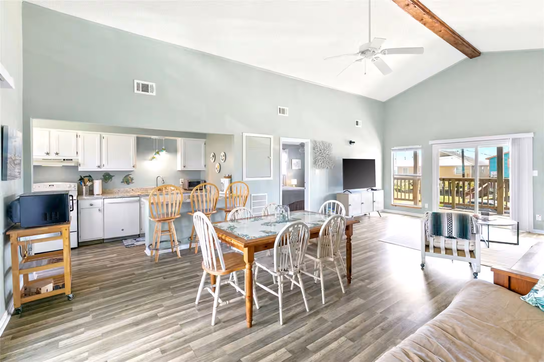 Photo 5 of 1651 Sandpebble Place, Surfside Beach, TX