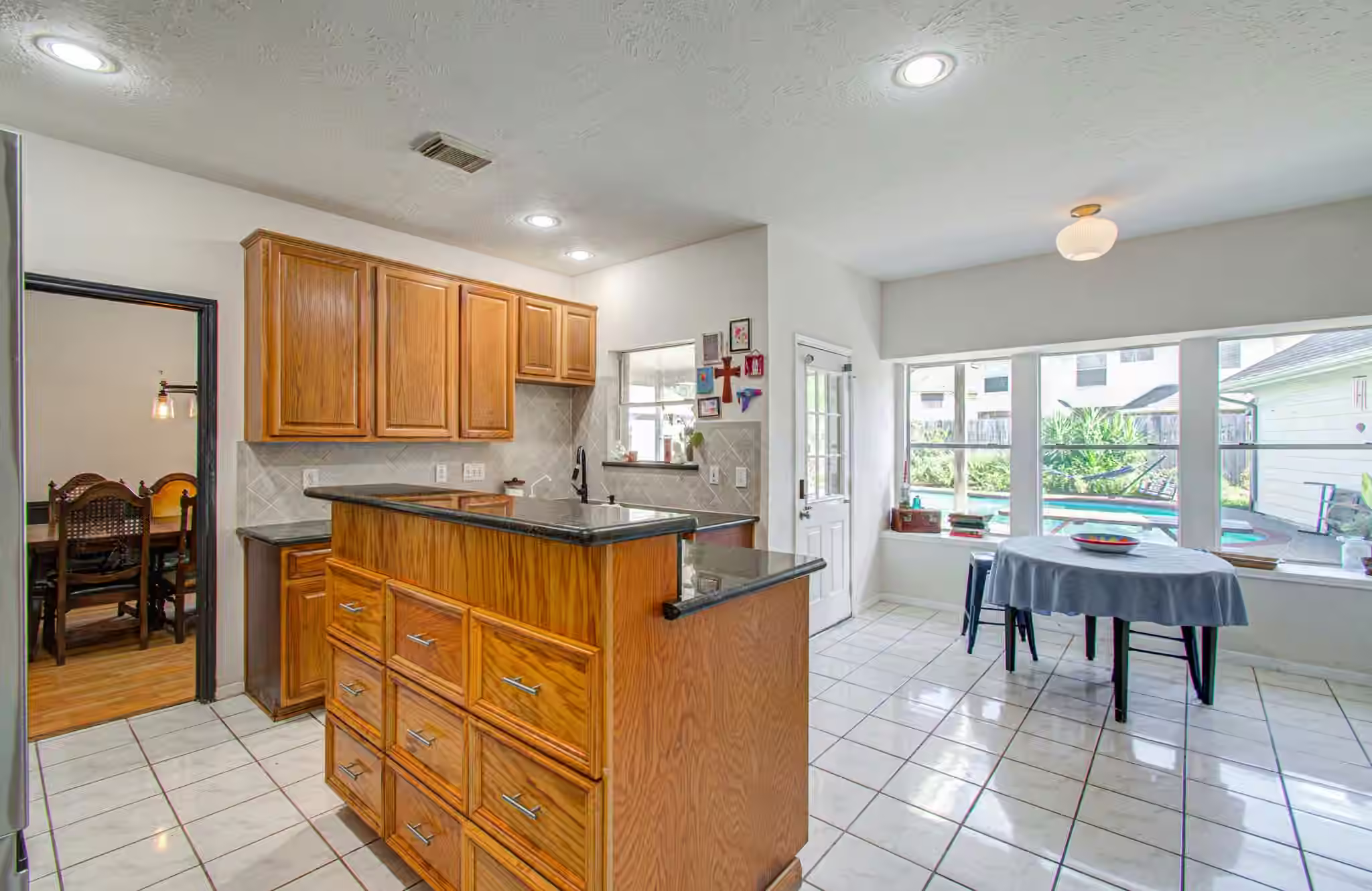 Photo 7 of 2514 Sand Castle Court, Seabrook, TX