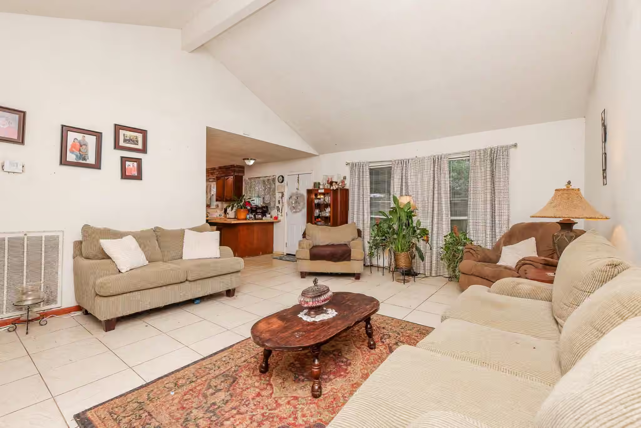 Photo 4 of 1354 Tenderden Drive, Channelview, TX