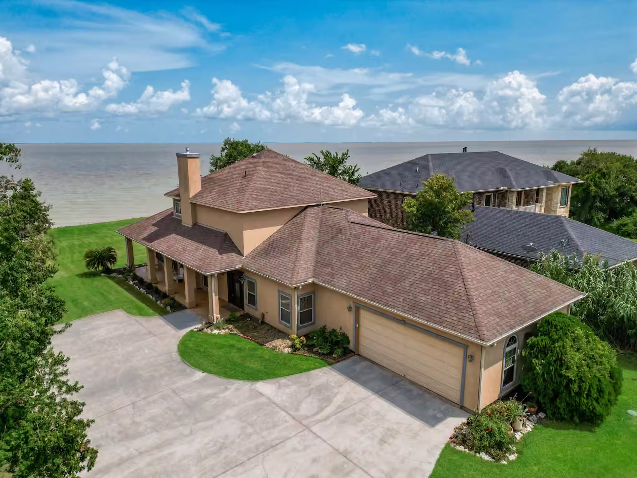Photo of 11610 Cedar Gully Road, Beach City, TX