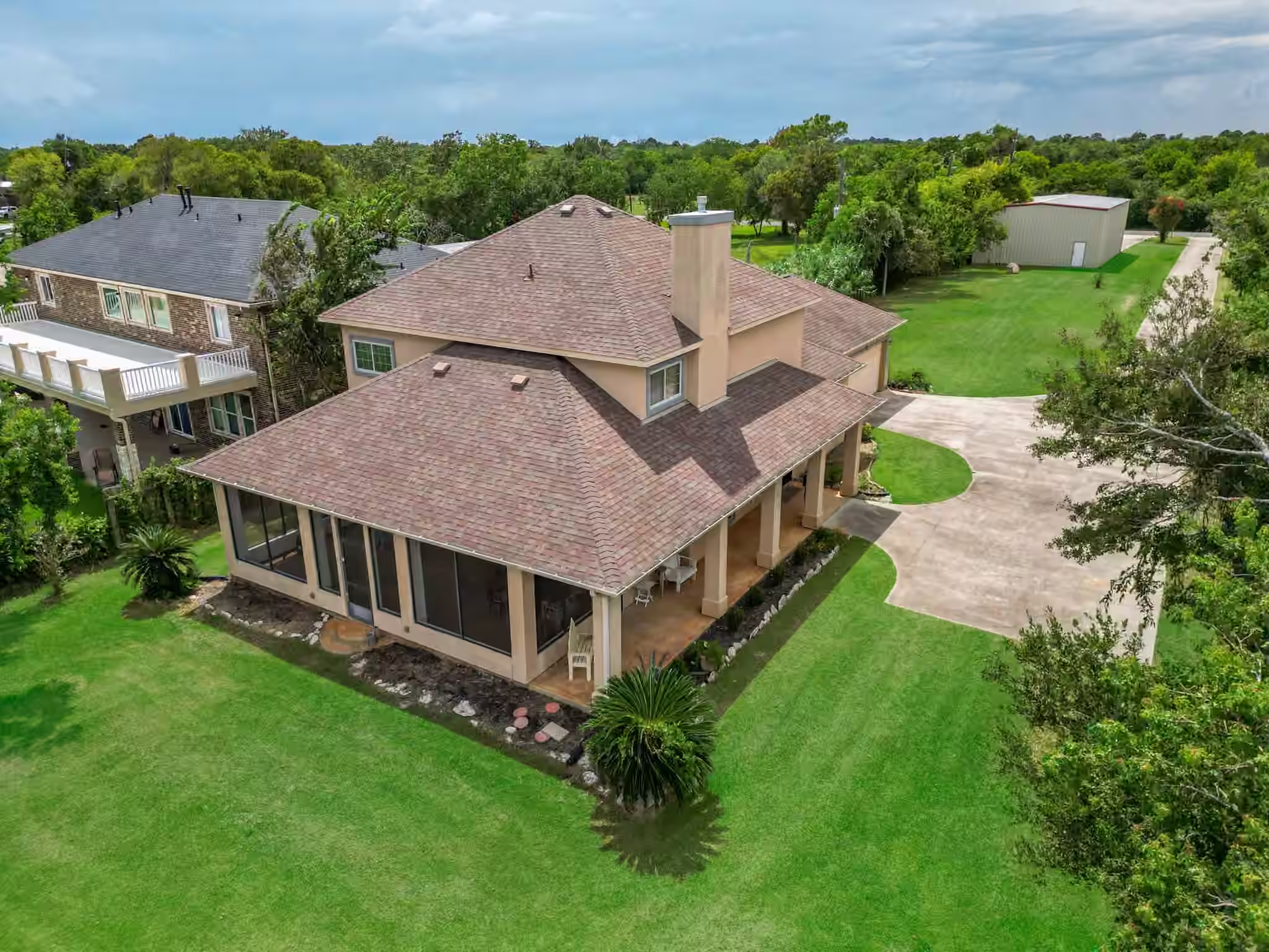 Photo 3 of 11610 Cedar Gully Road, Beach City, TX