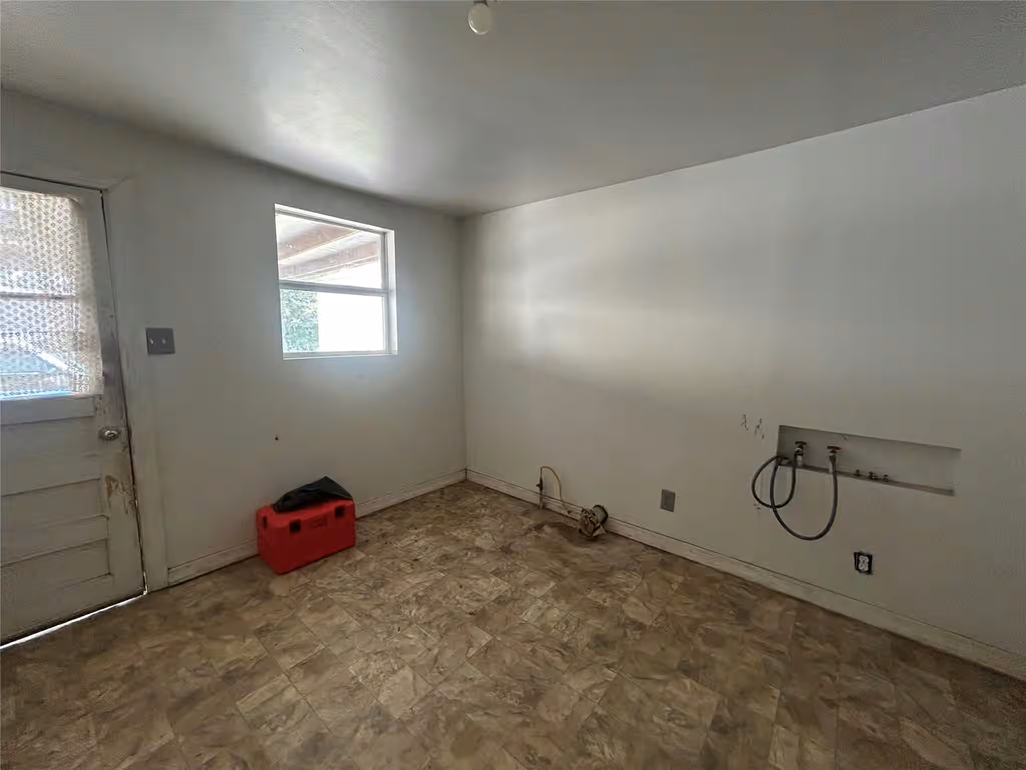 Photo 6 of 16 Stiles Street, Houston, TX